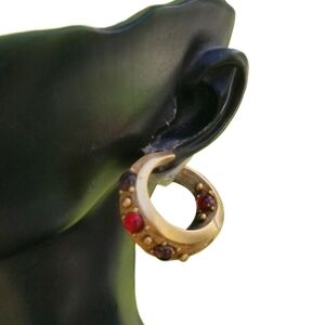 FRANK TORTOLANI VINTAGE GOLDTONE & JEWEL CABACHON HINGED WRAP EARRINGS